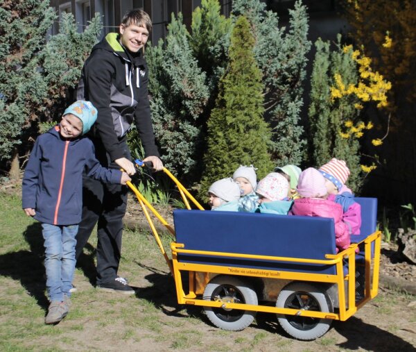 Kinderbus 6 Kinder