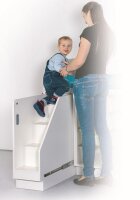 Wickelkommode mit ausziehbarer Treppe links, 8 hohen Boxen