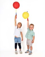 Kinder mit Laternenstab