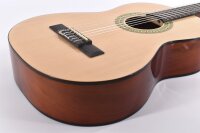 Gitarrenset mit Buch, Gitarrentasche und Stimmgerät