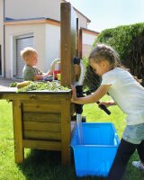 Outdoor Spielküche mit Pumpe - fahrbar, inkl. 32-tlg. Küchenset