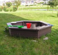 Sechseck-Sandkasten aus Recyclingkunststoff