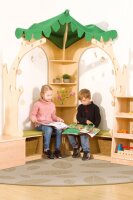 Buecherregal Kindergarten mit Kindern