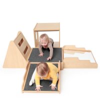 Spiel- und Bewegungsinsel Kinder krabbeln