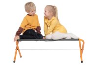 Klappbank mit Kindern