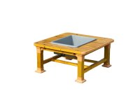 Outdoor Sand- und Wassertisch freigestellt