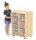 Regalwagen mit Boxen mit Kind