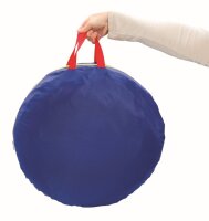 Hand mit Kriechtunnel_Tasche