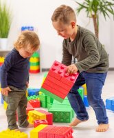 Kinder bauen mit MODO Softbausteinen