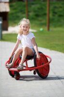Mädchen mit Wheely Rider