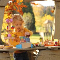 Foodtruck Outdoor Kind an der Kasse
