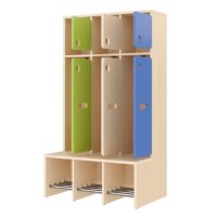 Komplettgarderobe von der Seite  Türen offen