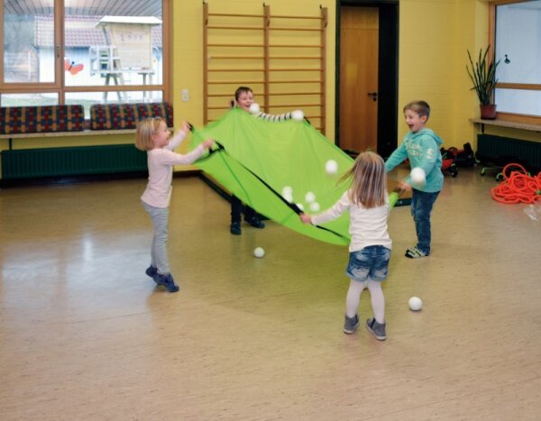 Schwungtuch grasgrün 360 cm 250